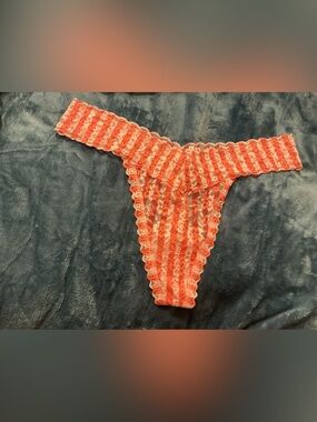 Victoria's Secret Coral and Cream Lace Striped thong nwt 5/25